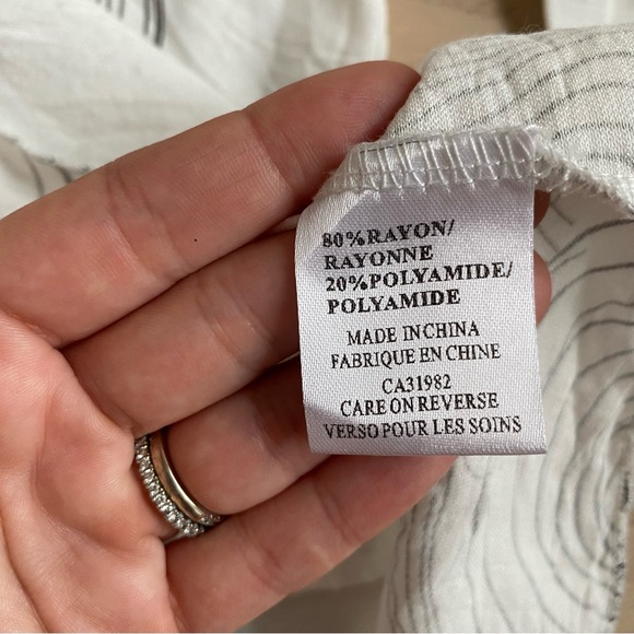 MINKAS Black/White Blouse, Asymmetrical Hem, Women’s (US M) - Picture 7 of 8